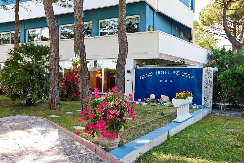 Grand Azzurra Club 3*