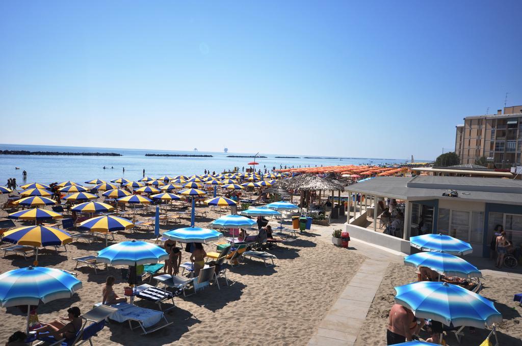 Hotel Grand Azzurra Club