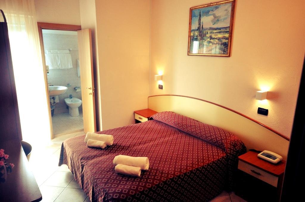 Grand Azzurra Club Hotel 3*
